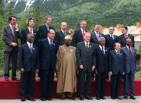 (1)G-8 addresses terror by Africa aid, nonproliferation